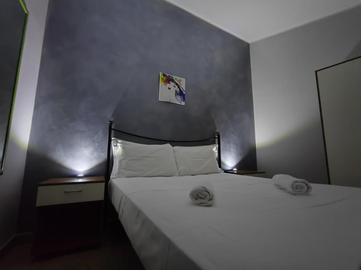 Sicily Travel Apartment'S 4 Giardini Naxos Ngoại thất bức ảnh