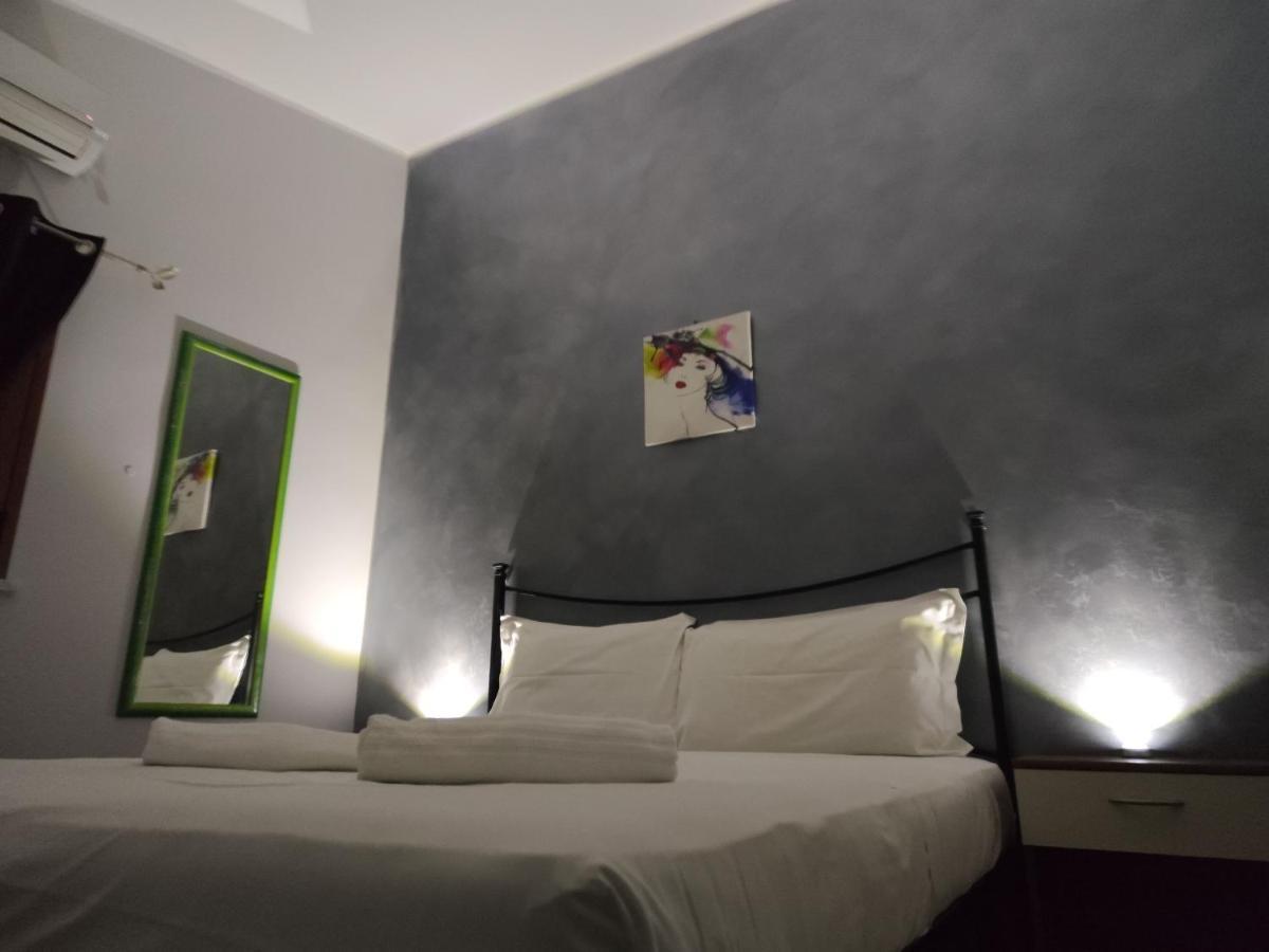Sicily Travel Apartment'S 4 Giardini Naxos Ngoại thất bức ảnh